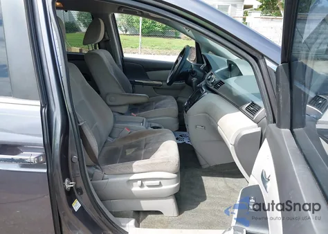 2016 Honda Odyssey Se из США, поврежденный, VIN 5FNRL5H30GB169201